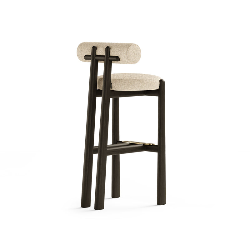 minimalist-counter-stool-kitchen-setup
