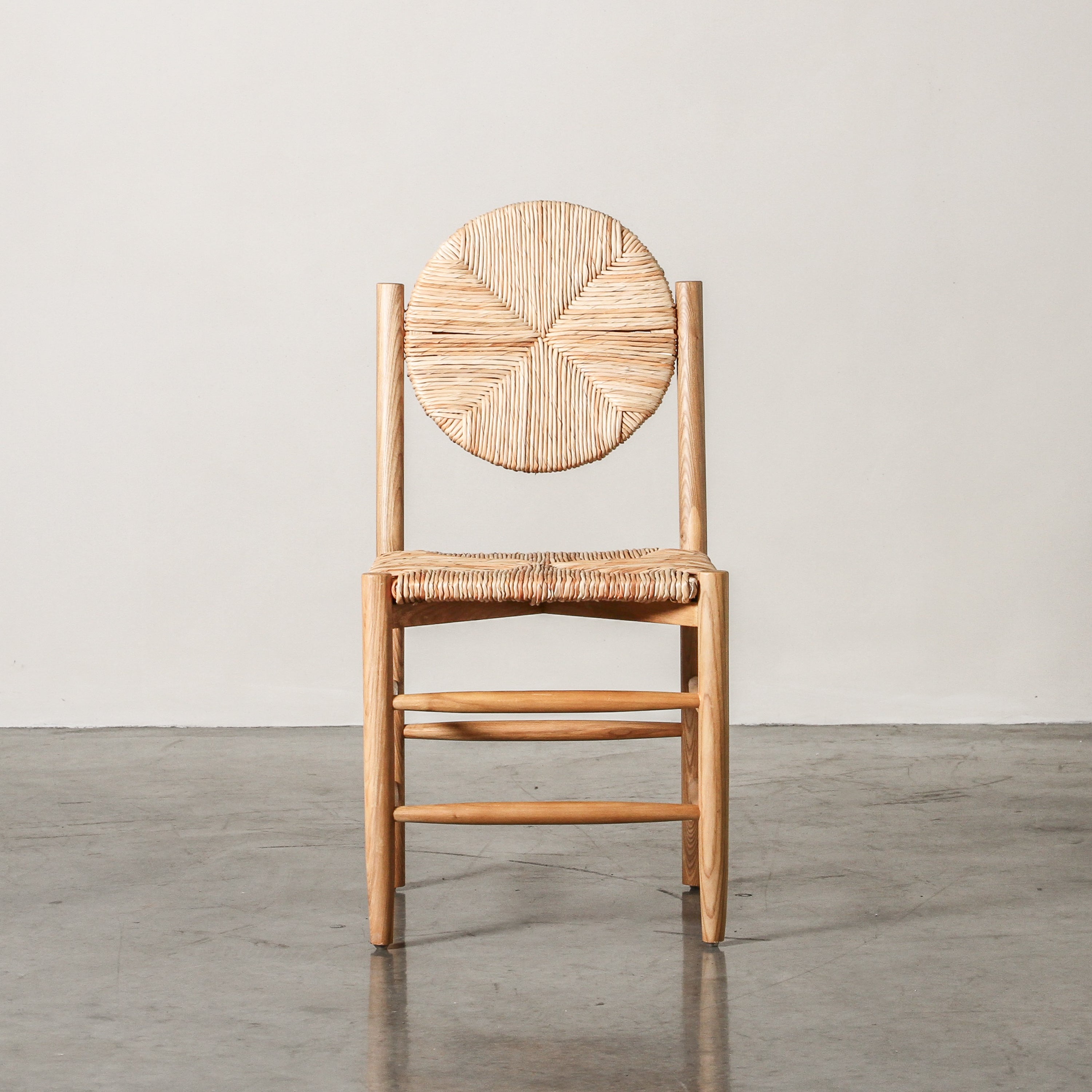 ostuni-dining-chair-natural-wood-front-view
