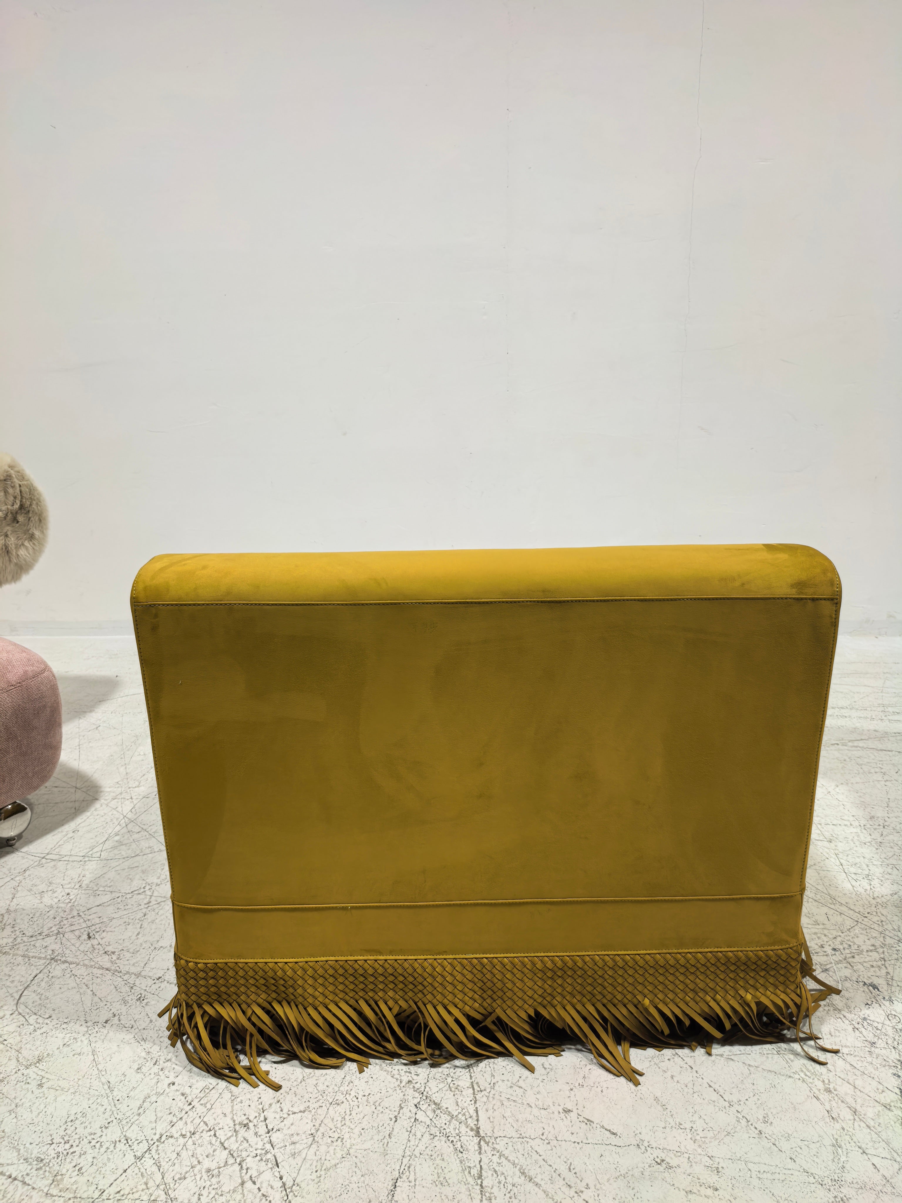 luxury-fringed-lounge-chair-contemporary-living-room-setup
