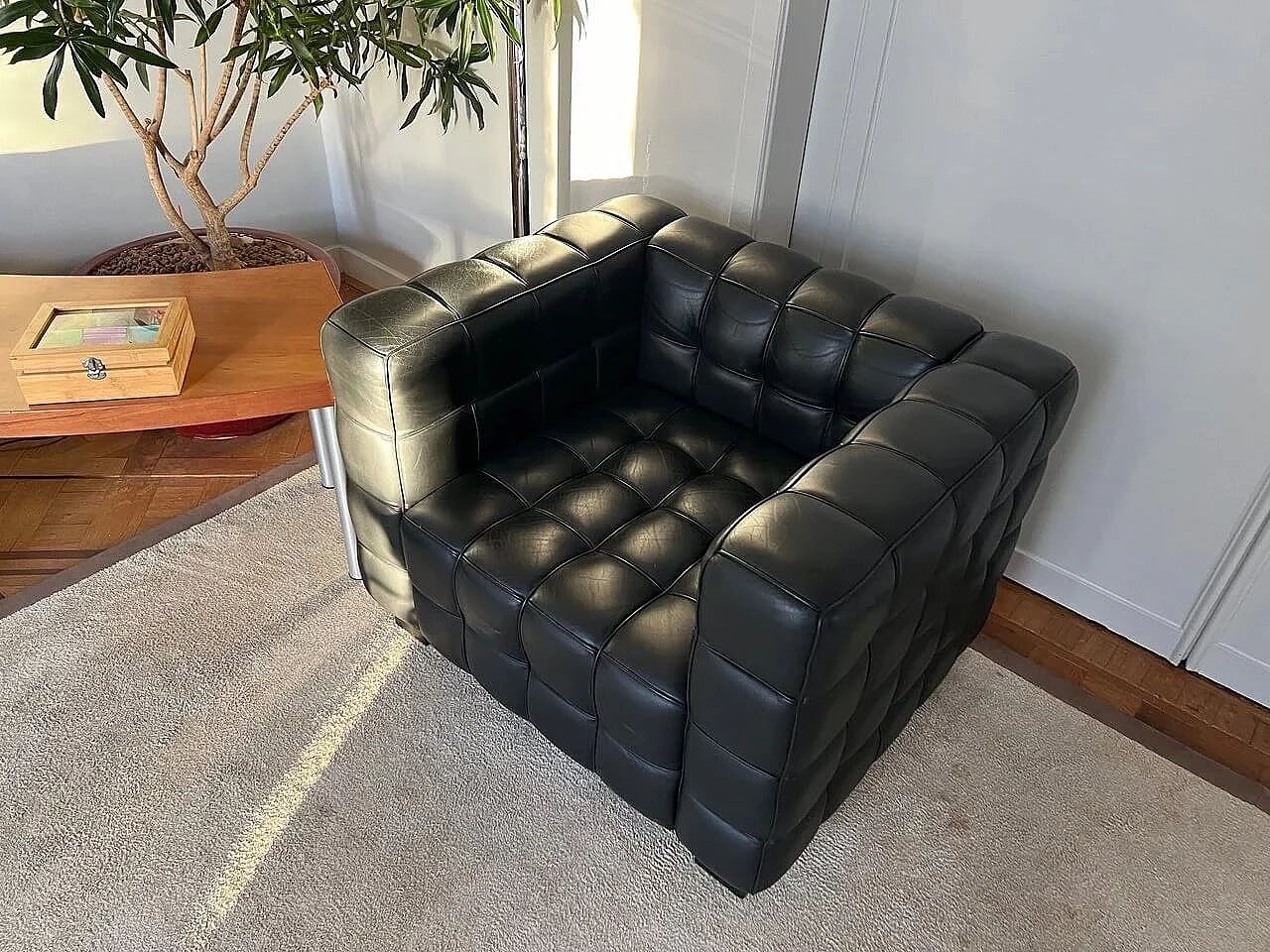 full-grain-black-leather-kubus-armchair
