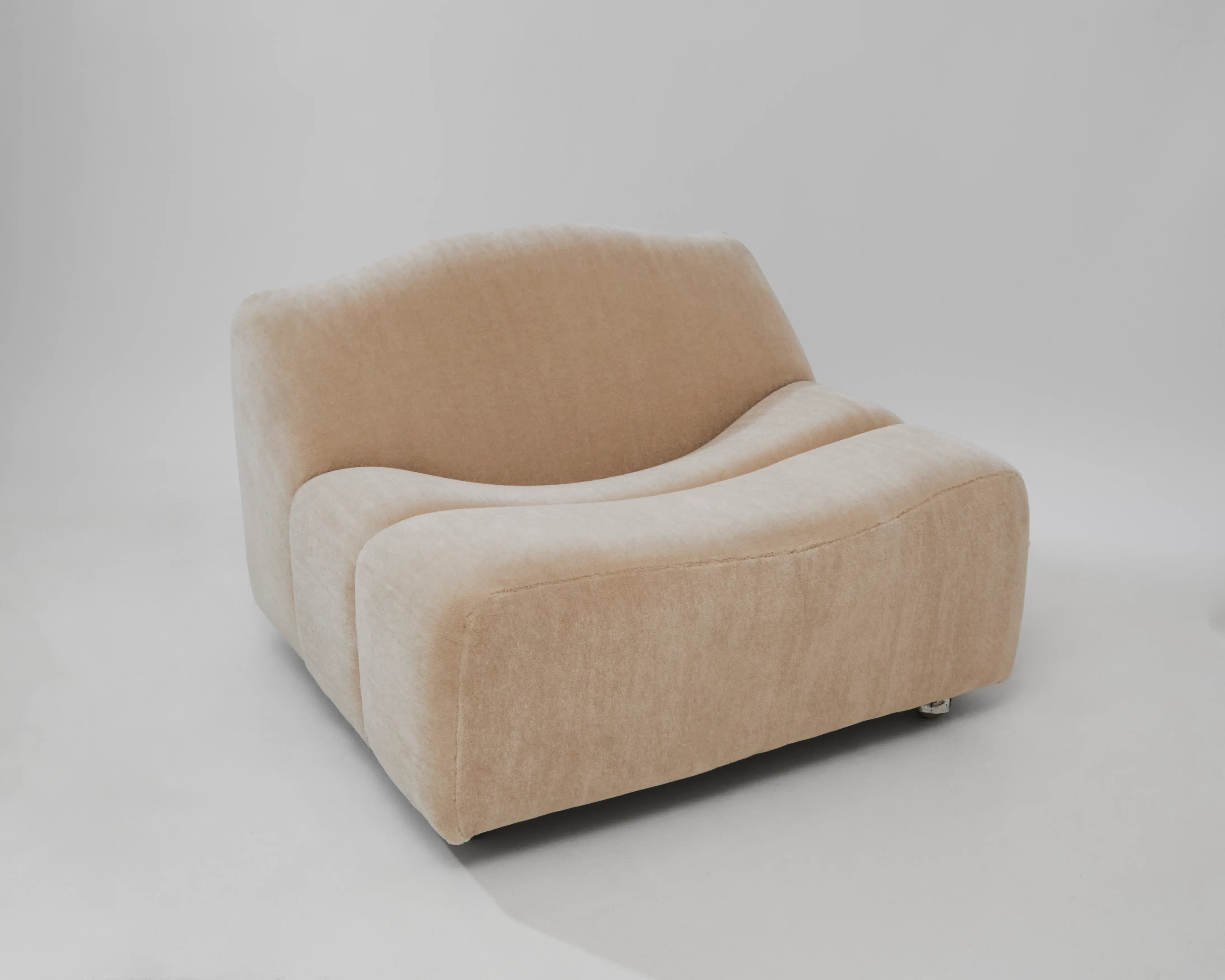 "ABCD 1-Seat Chair by Pierre Paulin, a sculptural masterpiece"