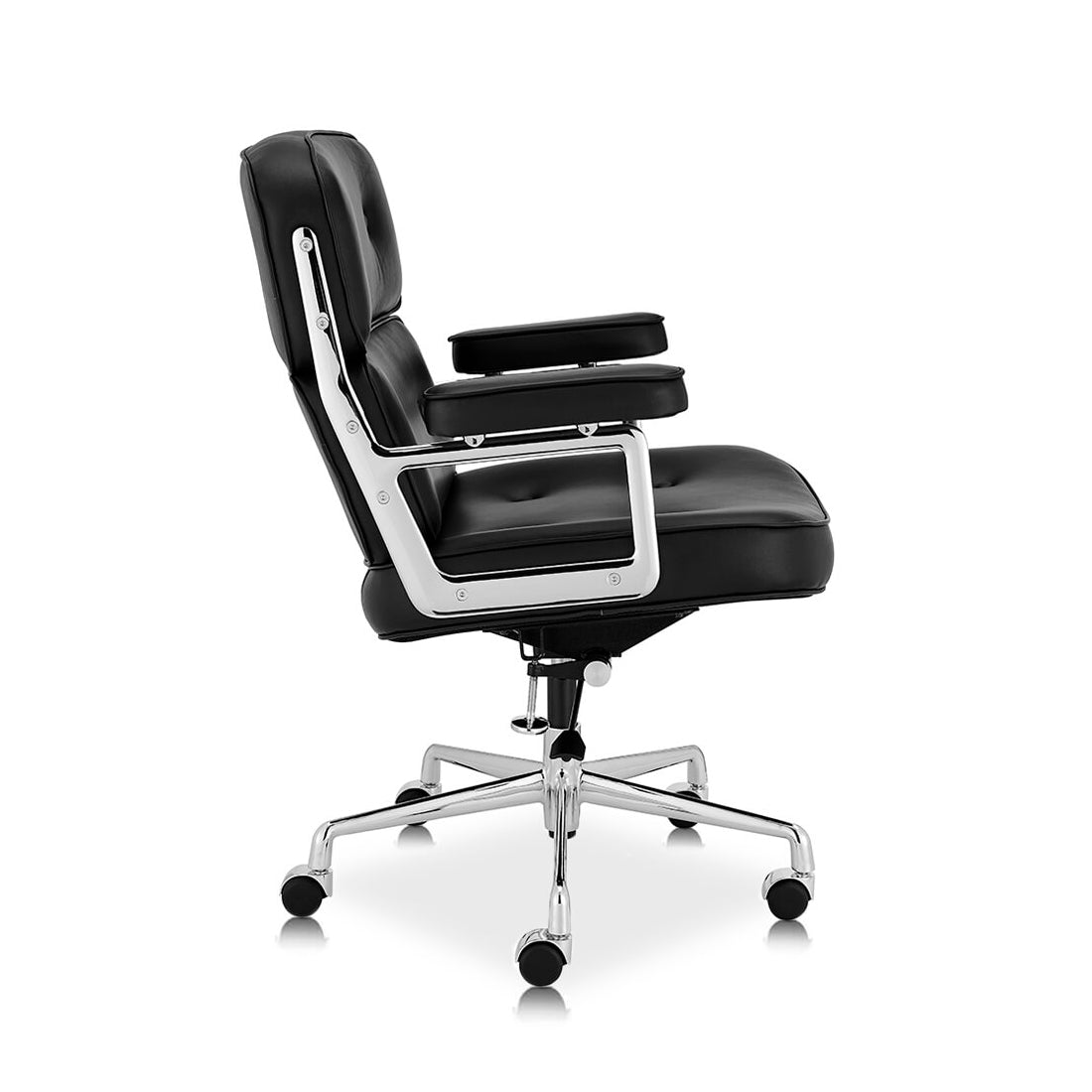 Executive Chair Review: Style Meets Comfort