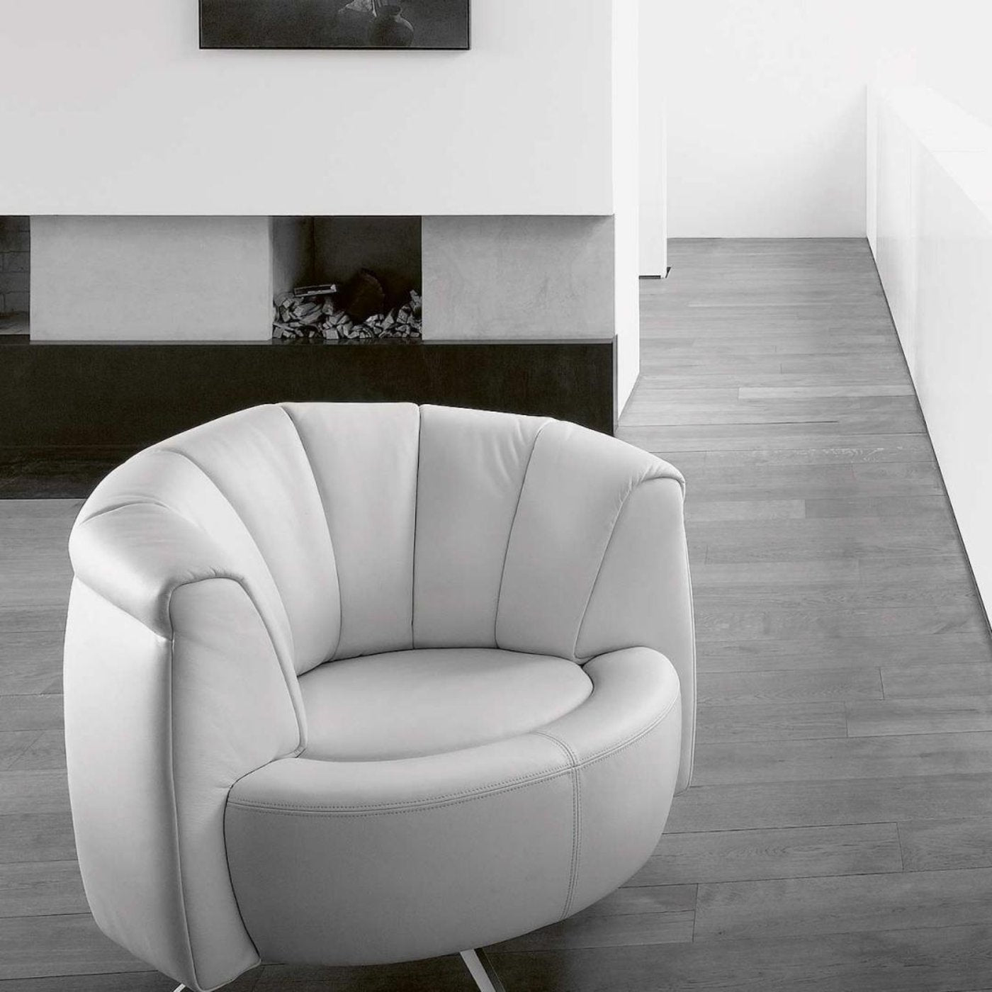 Artistic DS-164 sofa, a centerpiece that invites creativity in room arrangement.