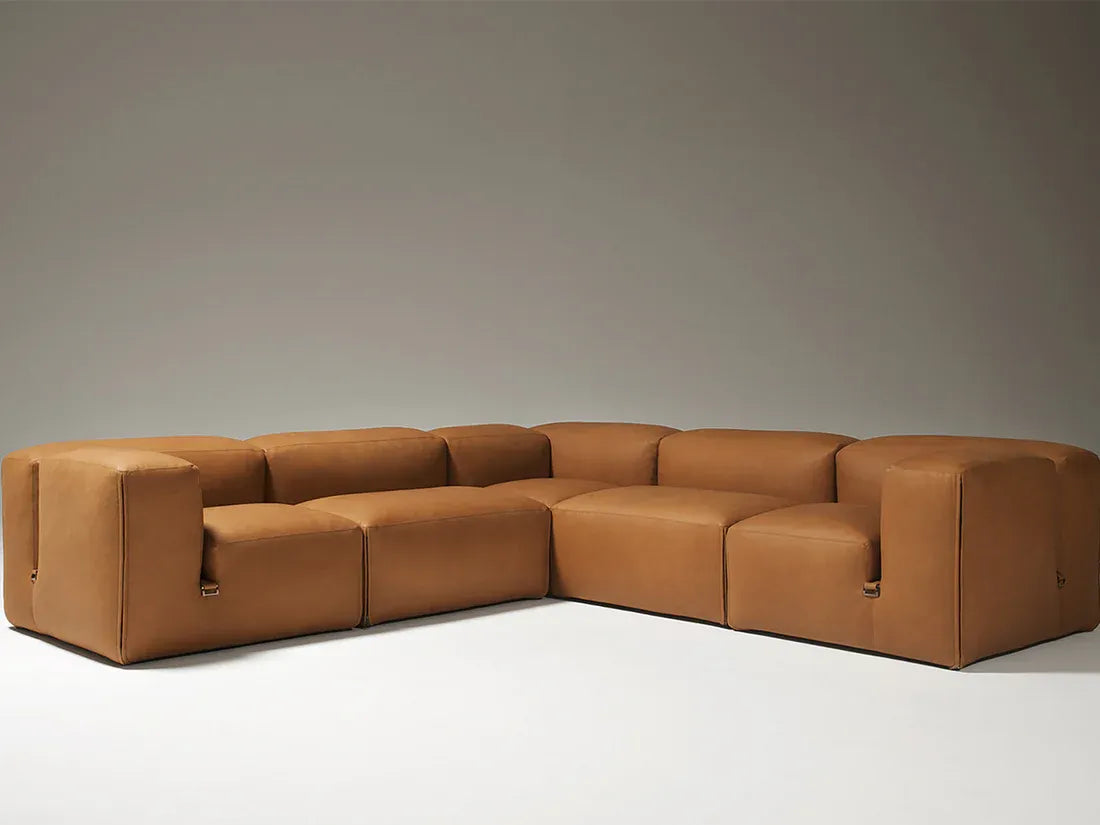 Customizable Le Mura Sofa showcasing modern design