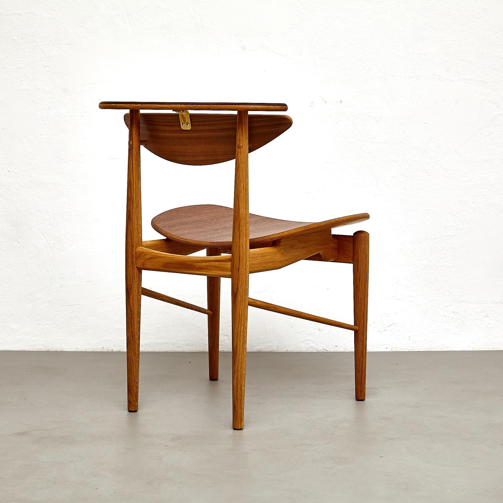 Finn Juhl Reading Chair, Wood Veneer