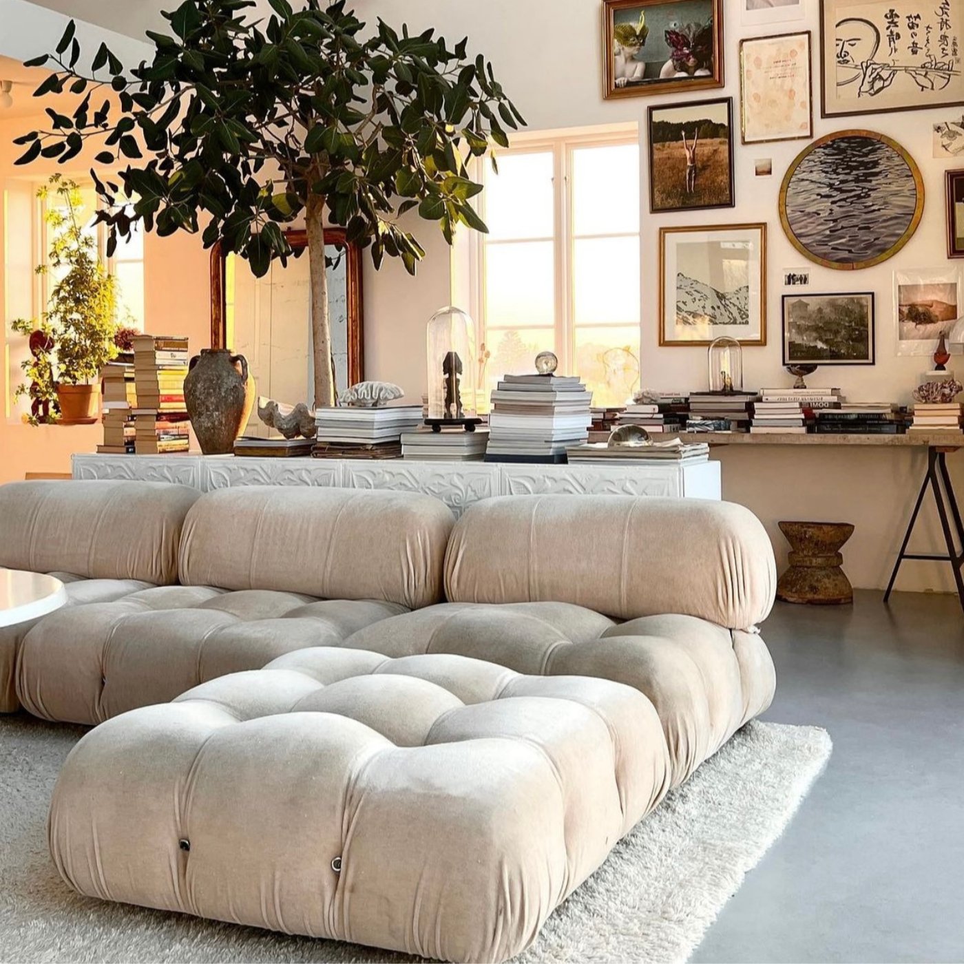 Versatile Mario Bellini couch, perfect for both living rooms and bedrooms.