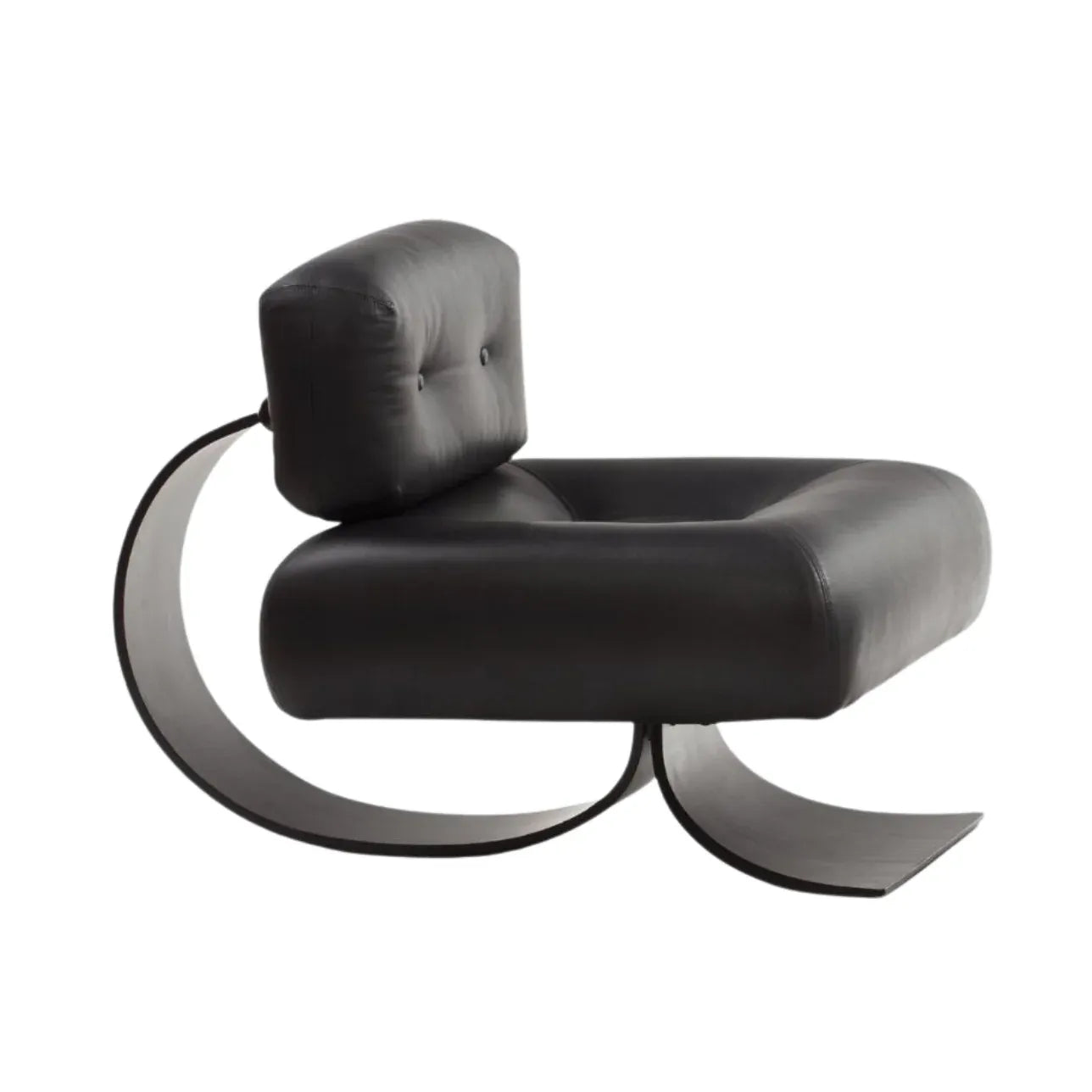 Elegant Niemeyer Alta Lounge Chair and Ottoman in modern living room