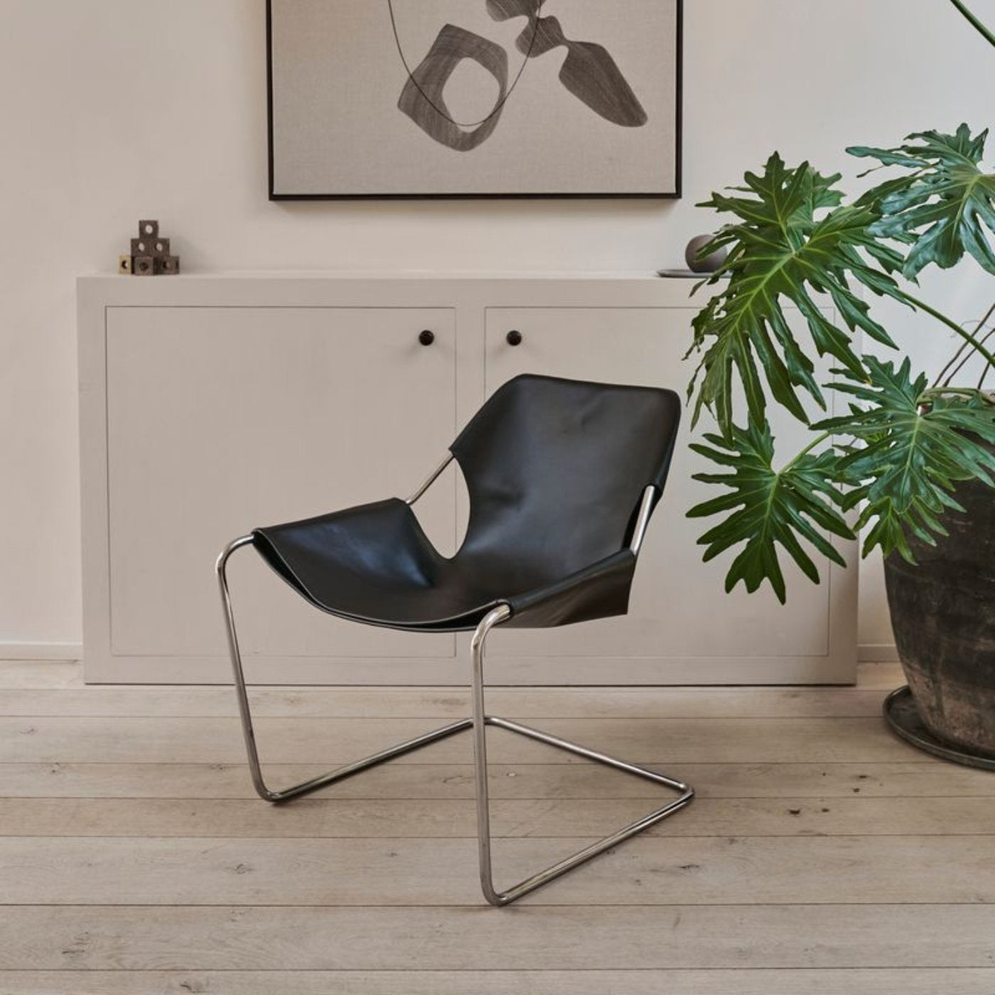 Paulistano armchair in leather sale