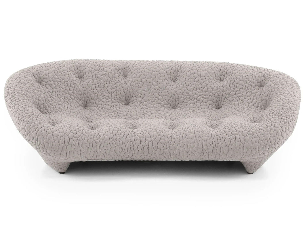 Ploum Settee