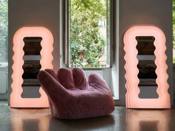 Buy Ultrafragola Mirror online, designed by Ettore Sottsass for striking room decor.