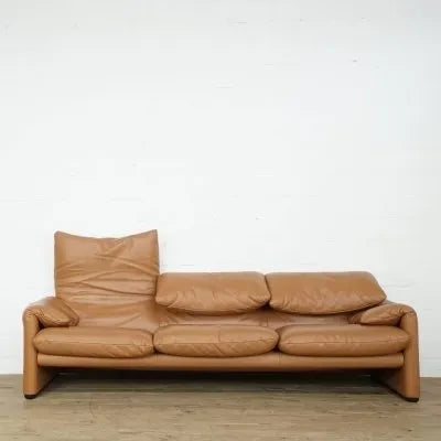 Stylish and versatile Maralunga Sofa for any living room