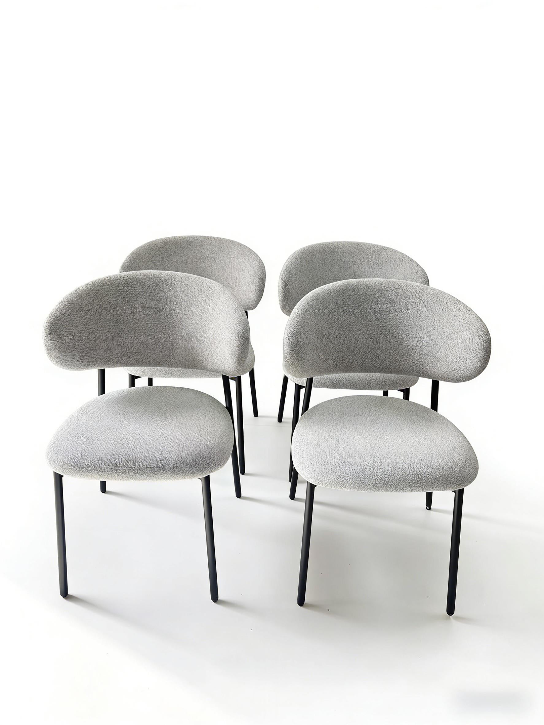 oleandro-chair-dark-modern-dining-setup
