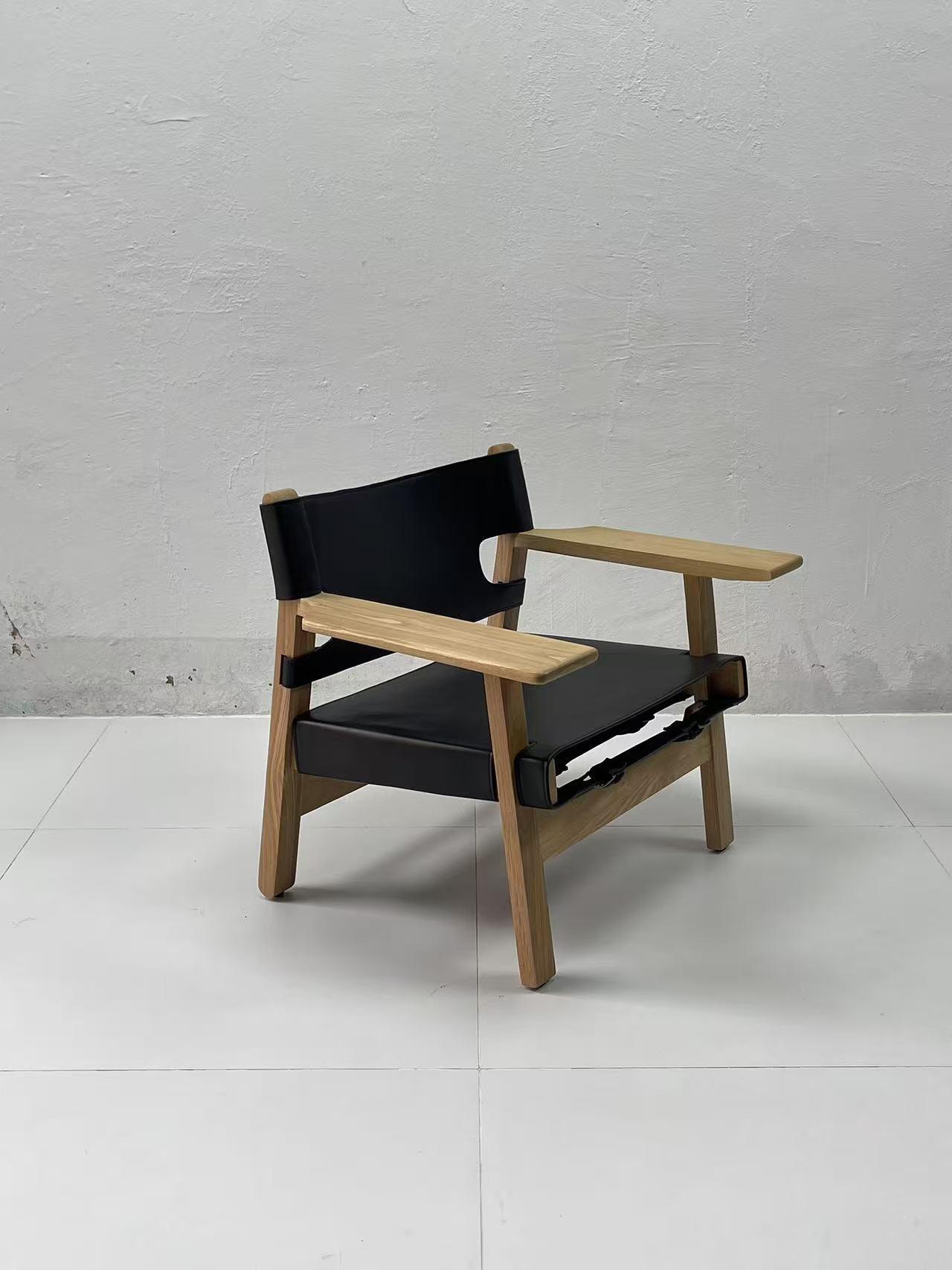 The Spanish Chair | Børge Mogensen Replica | Solid Wood& Saddle Leather Lounge Chair