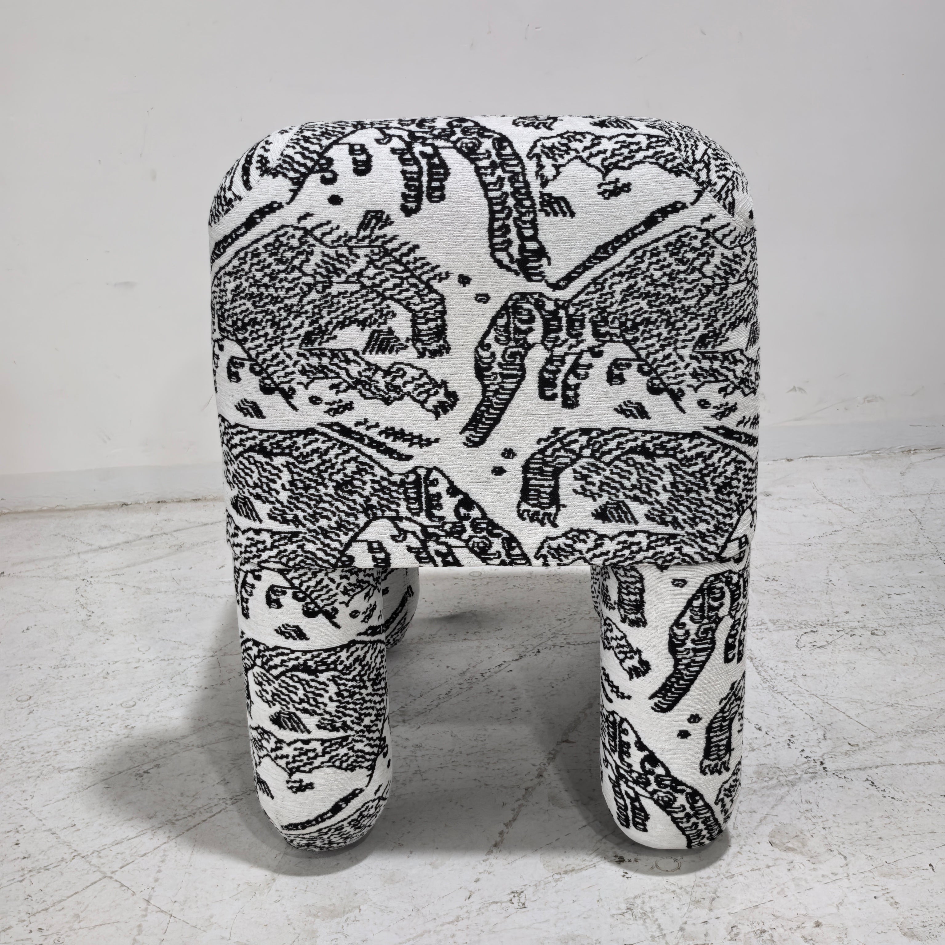 Hello Chair Noom