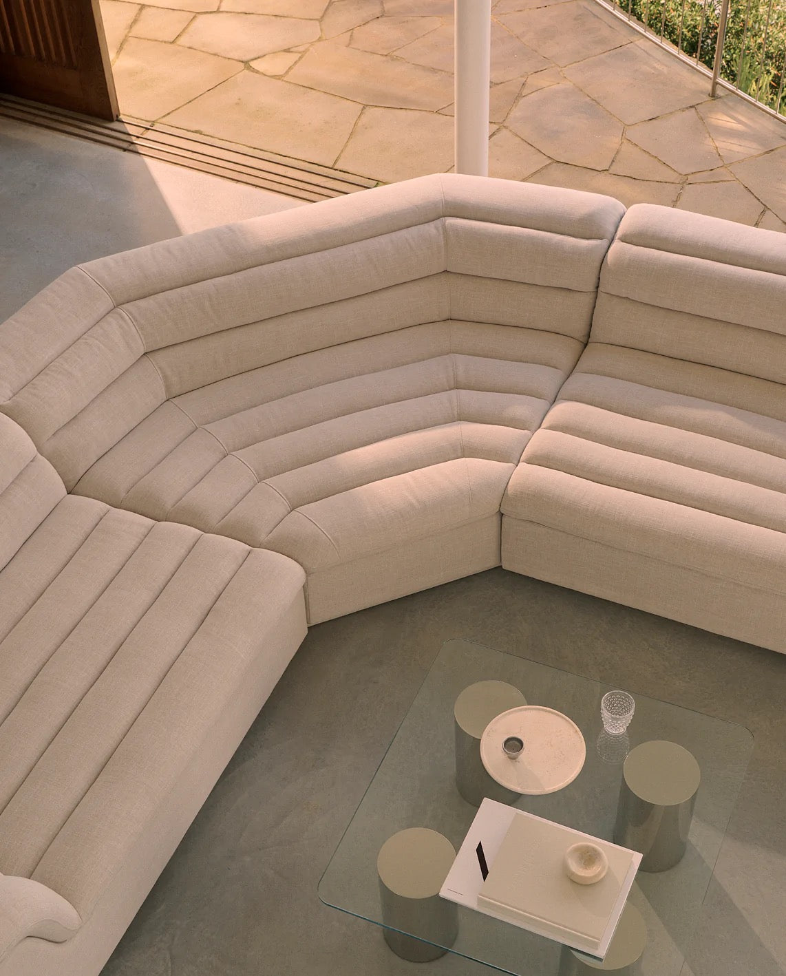 Float Sectional sofa curved