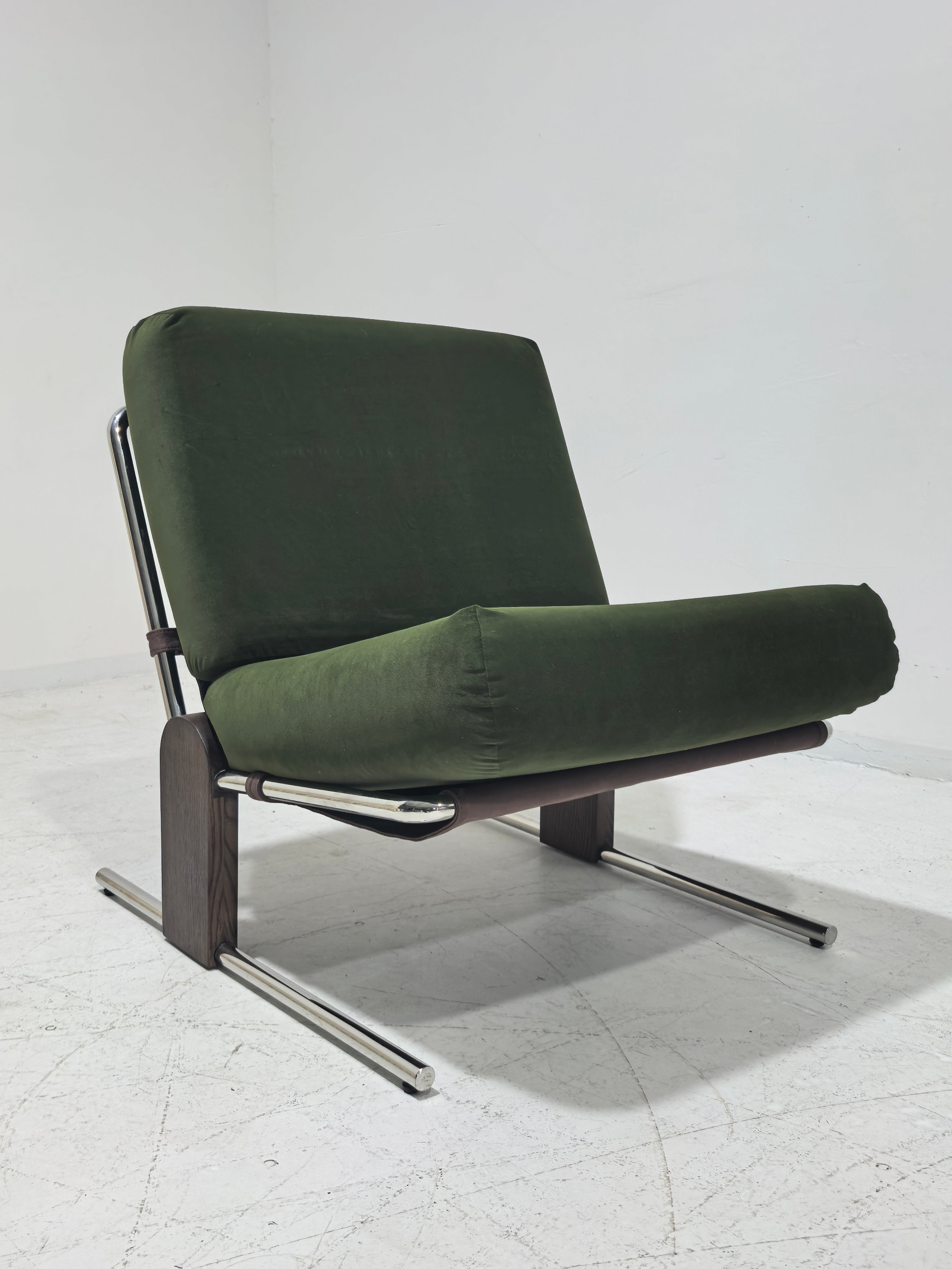 Contempo Lounge Chair