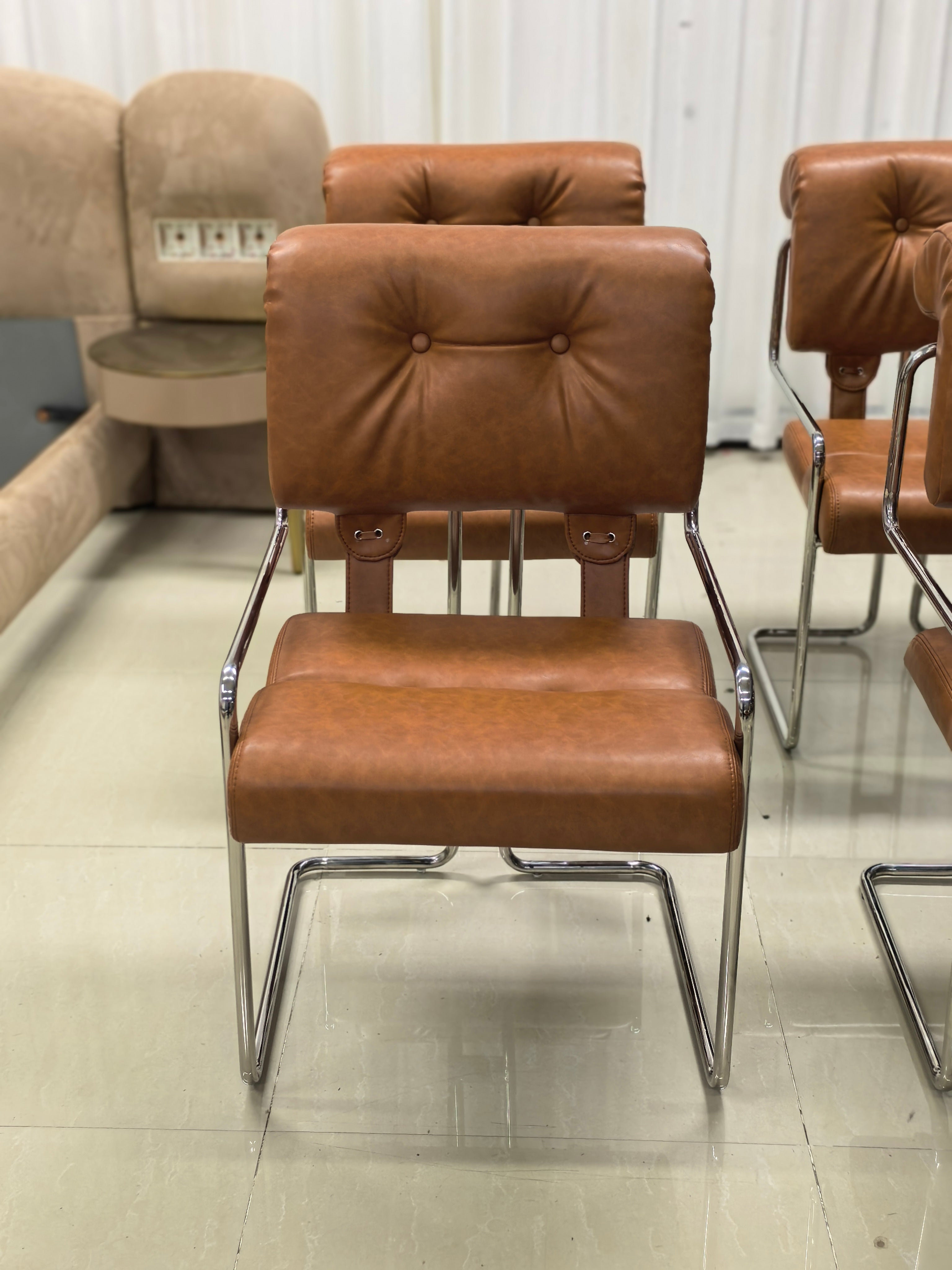 Tucroma Lounge Chair