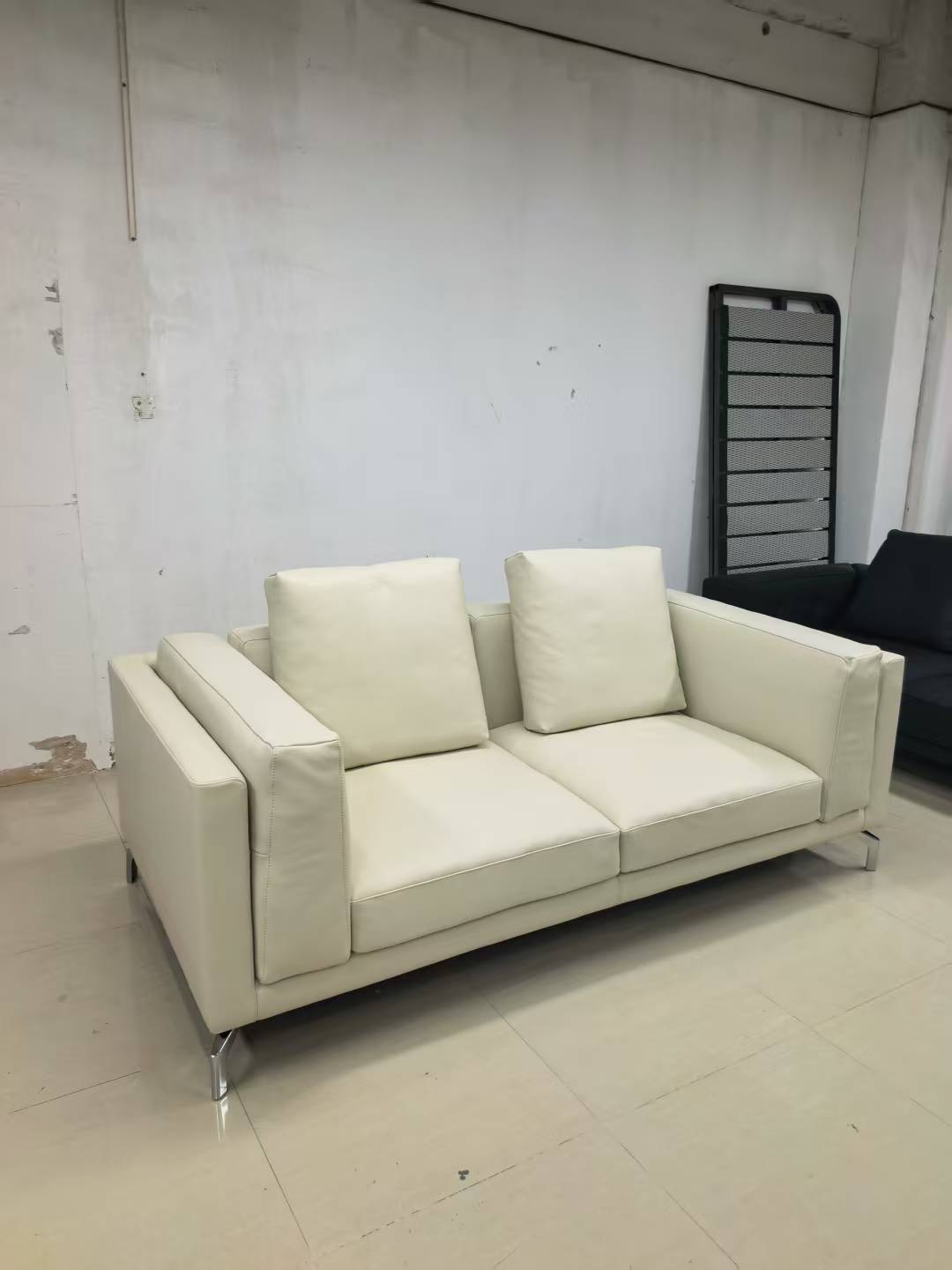 Siegfrid Leather Sofa